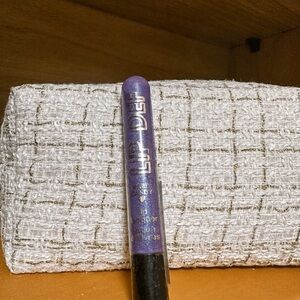 Hard candy lip lacquer